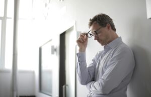 Frustrated thinker